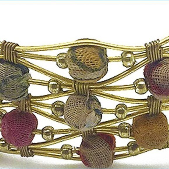 Artisan Cuff Crafted Wire Work w/Upcycled Sari Wrapped Beads NWT Sustainable - Picture 3 of 9